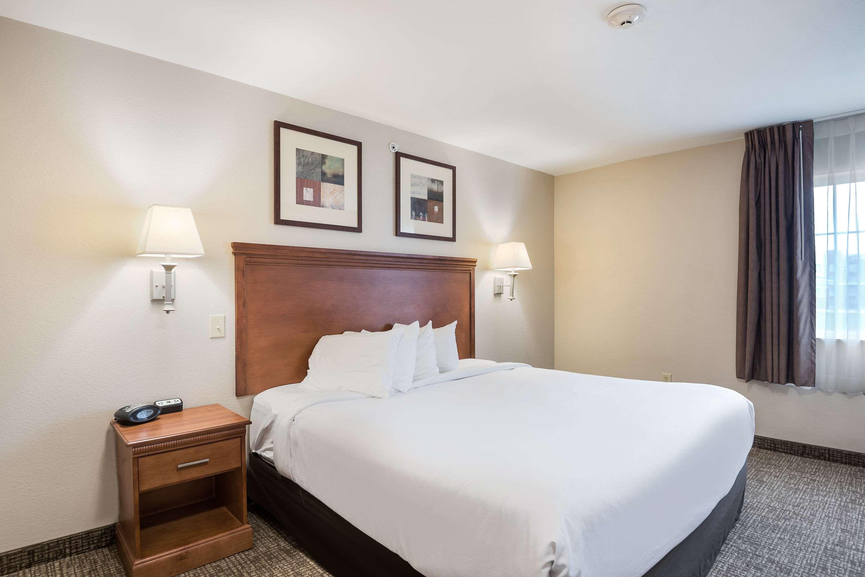 Suburban Extended Stay Hotel Waterloo - Cedar Falls - Cedar Valley Экстерьер фото